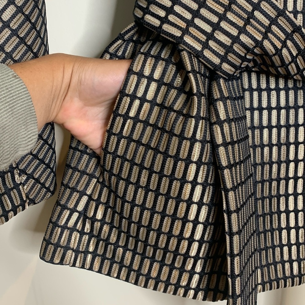 Josie Natori | NWT Tan Black Woven Metal Belted Kimono Style Jacket M MSRP $795 - Picture 8 of 17